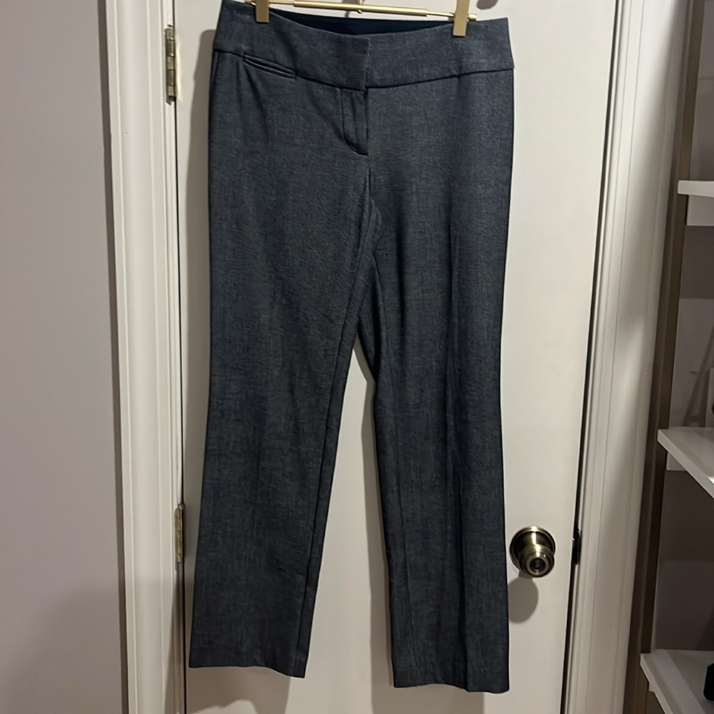 Loft size 2 Julie fit trousers. Like new. Worn maybe once or twice. Gray.